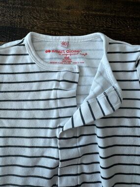 Magnificent Baby SmartClose Magnetic buttons baby pajamas - 9M